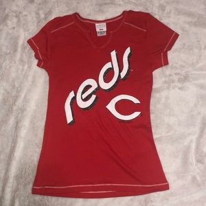 Cincinnati Reds Women’s Top